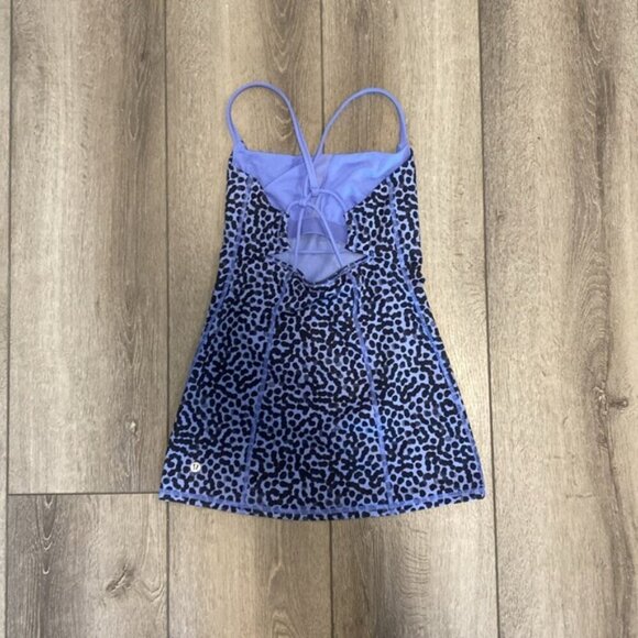 Lululemon Dancing Warrior Animal Print Tank Size 4 - Picture 4 of 6